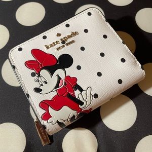 Kate Spade x Disney Minnie Mouse Polka Dot Compact Wallet. New with Tags!